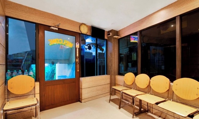 Barasat Hotel | iROOMZ Hotel Anandalok