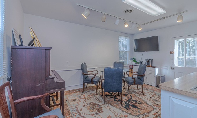 Irvington House | Irvington VA