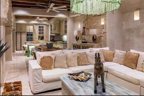 Soacha House | IsaLuna Luxury House