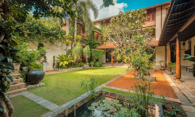 Bambalapitiya Villa | Ishq Colombo is an exclusive, luxurious and oasis in the city