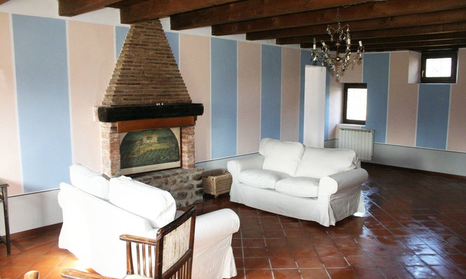 Valeggio sul Mincio Apartment | Isidoro: tasteful apartment, surrounded by greenery, quiet