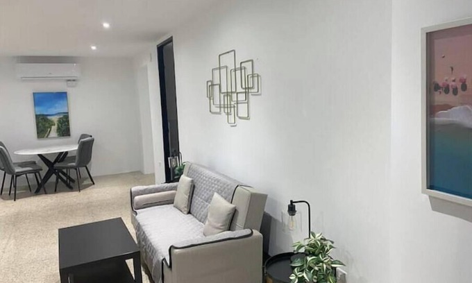 Cangrejo Arriba House | Isla Verde Casa Azul