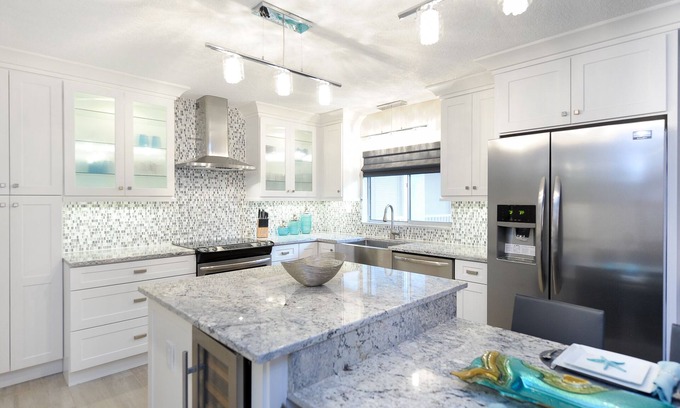Sanibel Condo | Island Beach Club Penthouse Gulf-View Newly Renovated (no smoking, no pets)