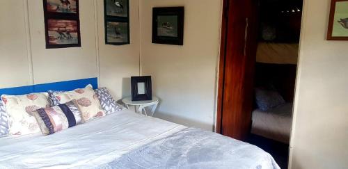 Mpofana House | Island Cabin