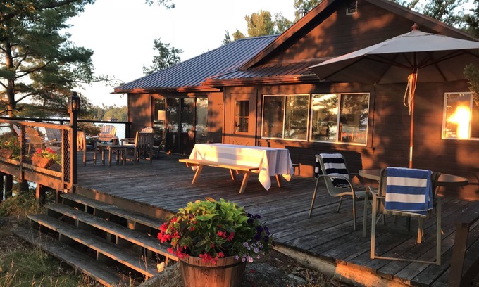 Kawartha Park Cottage | Island Cottage - Private and Spacious