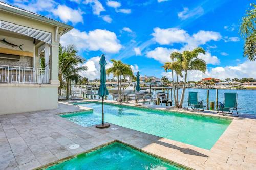 Island Estate House | Island Estate Waterfront Villa