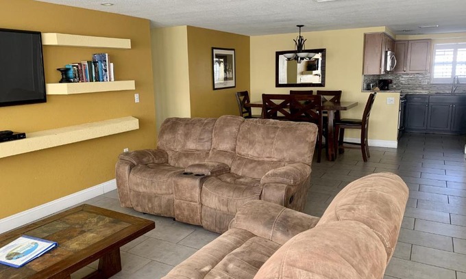 Siesta Key Villa | Island House Beach Resort 1