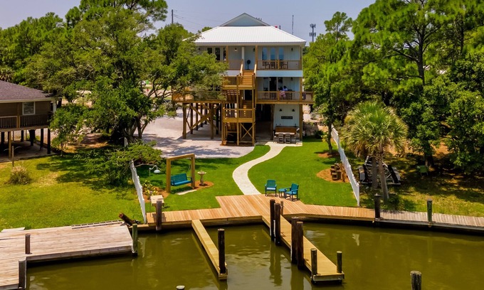 Indian Bay Condo | Island Soul Waterlemon Cay Villa - Unit 1 - 500 Lemoyne 1 Bedroom Condo by RedAwning