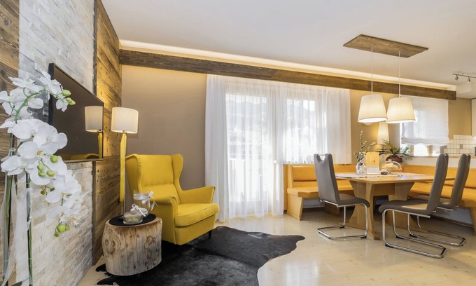 Appiano Sulla Strada del Vino Apartment | Holiday Apartment "Apartment Wieser 2" with Mountain View, Heated Pool & Wi-Fi