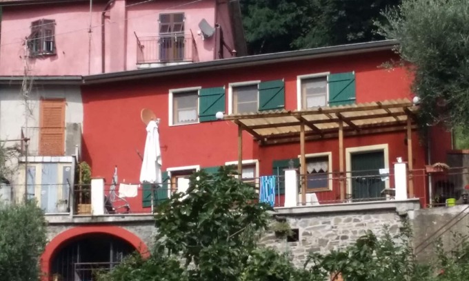 Calice al Cornoviglio House | Beautiful holiday home with sea views in southern Liguria