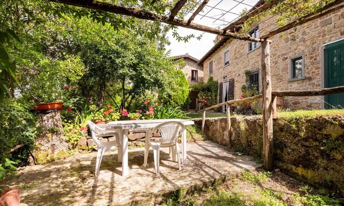 Vicchio Apartment | Apartment the Fireplace a relax oasis near Florence