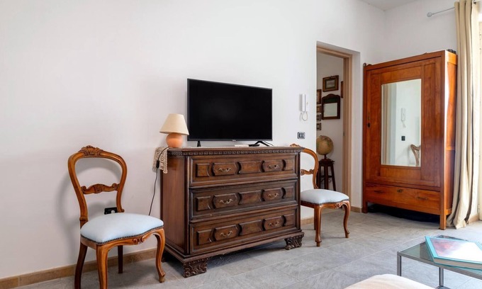 Monti D'arena-Bosco Caggione Apartment | Lu Ientu, a beautiful sea view suite with terrace