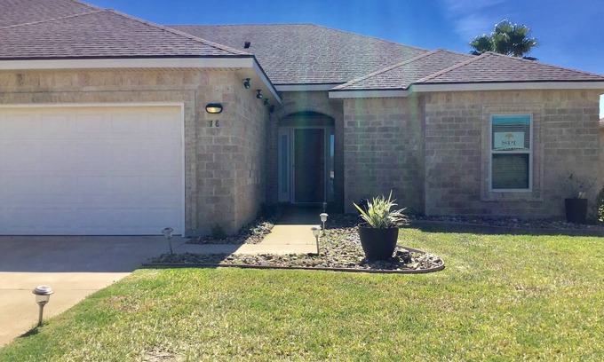 Laguna Vista House | It's a Fantasea-78 TP