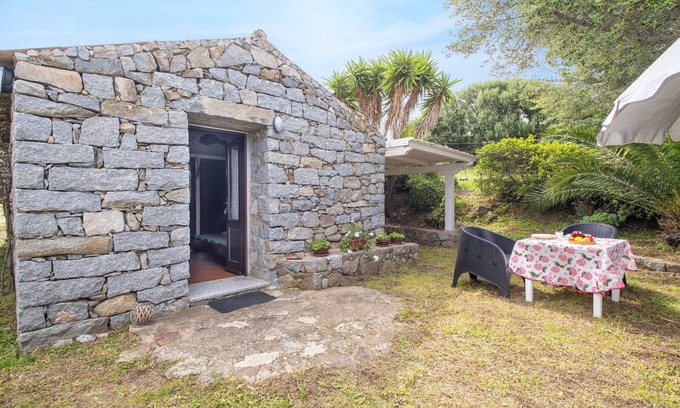 Paduledda House | 20 m² House ∙ 1 bedroom ∙ 2 guests