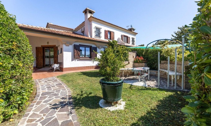 Porto Recanati Villa | Italian Experience- Villa BellaMare