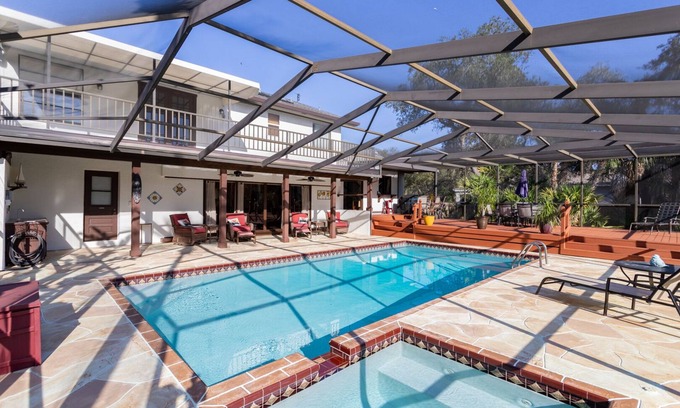 Westchase House | Italian Retreat, Secluded 1.5 acre Pool Home, up to 8 people max, 5 bedrooms