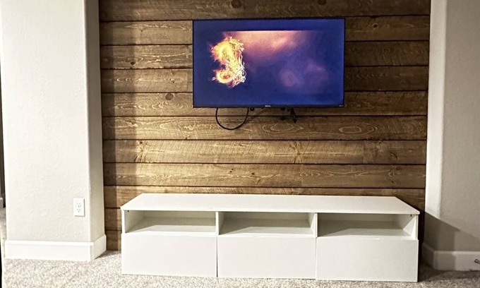 Conservatory House | It’s beautiful tow bedroom basement