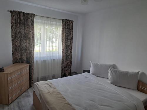 Zarnesti Apartment | Iulia și Alex