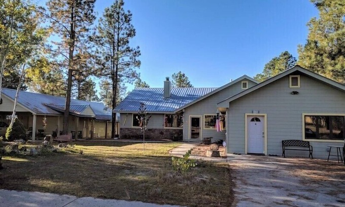 Pagosa Springs House | IVACAZ Suites on the Golf Course