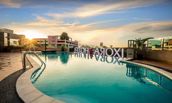 Central Seberang Perai Hotel | Ixora Hotel