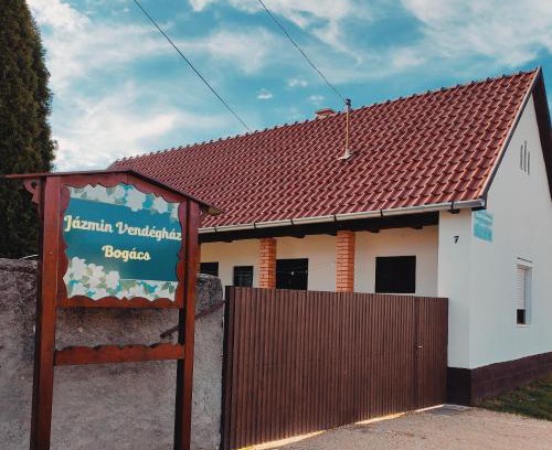 Bogacs House | Jázmin vendégház Bogács