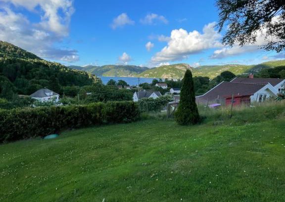 Lyngdal Apartment | Jåsund SunView