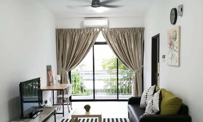 Tebrau Apartment | J&R HOMESTAY (HOME AWAY FROM HOME)