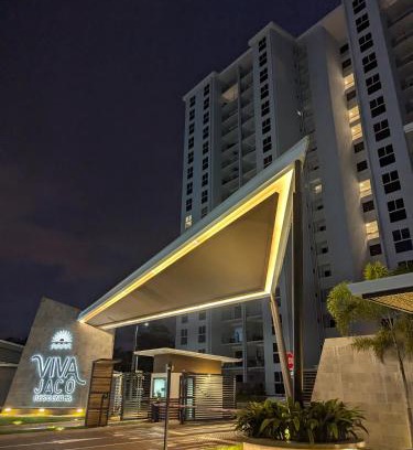 Barrio Santa Lucia Apartment | Jaco Beach, Viva Jaco, AC, HOT water, 3 Pools, BBQ, Rancho, Office, Gym