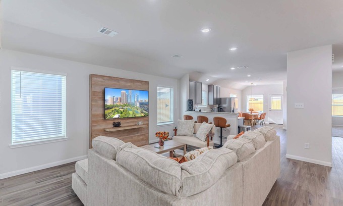 Northside House | Jacuzzi/hottub, Pool table