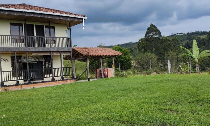 Filandia House | JADE