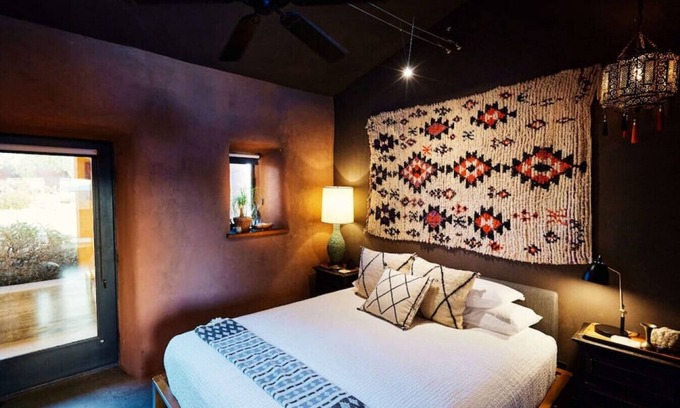 Joshua Tree Hotel | Jade · Sacred Sands - Jade Room