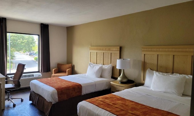Dock Junction Hotel | Jameson Inn of the golden isles- Brunswick