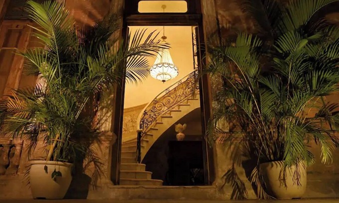 Centro Havana Hotel | Jane mi Amor