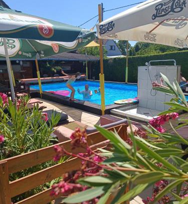 Vonyarcvashegy House | Janika Pension