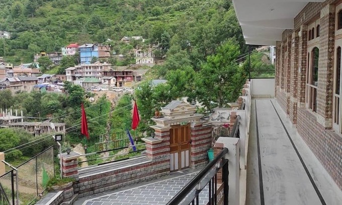 Brahmaur Hotel | JAPOTRA HOME STAY