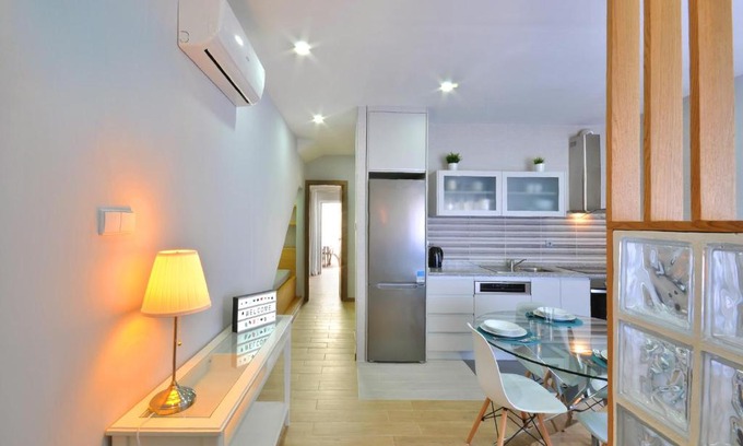 Santa Marinha Apartment | Jardim do Pilar T1