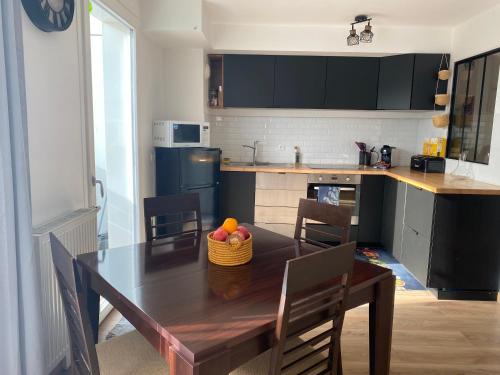 L'Ile-Saint-Denis Apartment | Jasmine Island proche Village Olympique