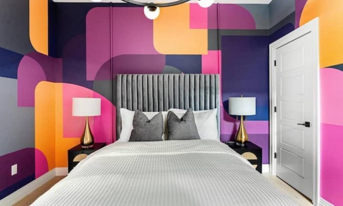 Golden Triangle Apartment | Jason Graves Art Suite 101