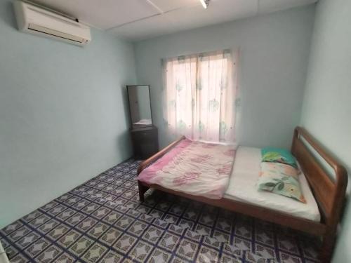 Parit Raja House | Jassha Homestay