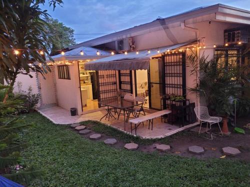 Angeles City House | Jay's Cottage house (Timog)
