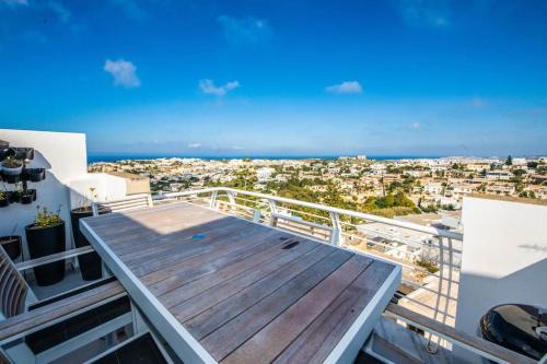 Mellieħa Heights Apartment | Jaysky penthouse on Etna Street