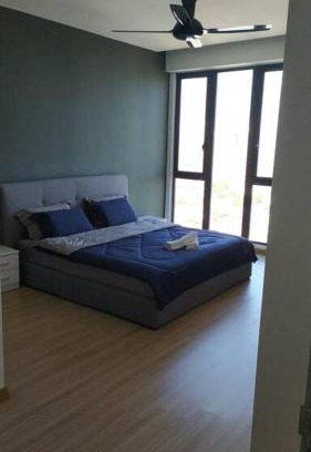 Seri Tanjung Pinang Apartment | Jazz 313 Cosy 2-Bedroom Suite with Pool & Seaview