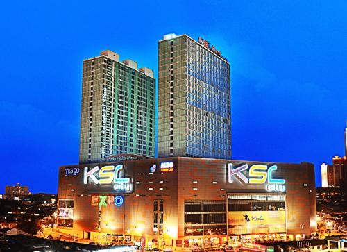 Taman Century Apartment | JB City D'Esplanade Shopping mall apartment