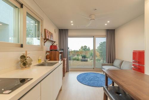 Aewol House | Jeju Stayra
