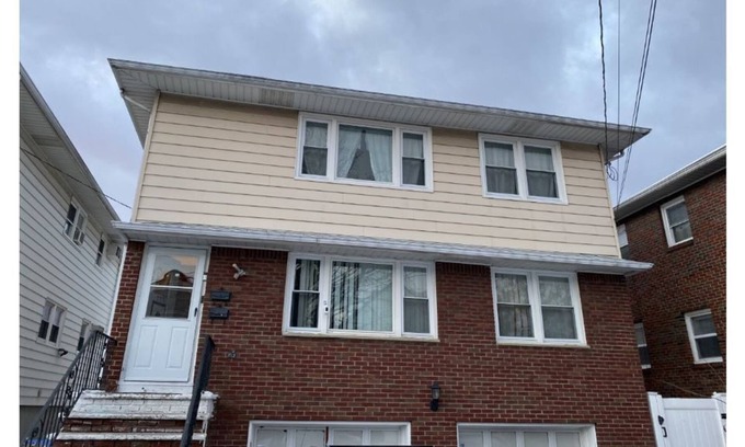 Linden House | Jeliscar's listing