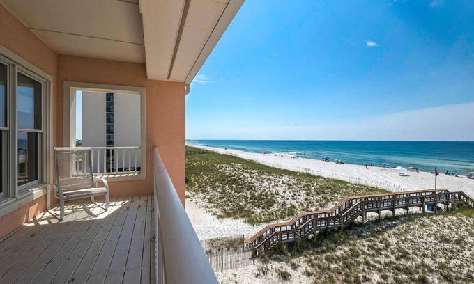 Navarre Beach House | Jen's Creole 4 Bedroom Townhouse by RedAwning