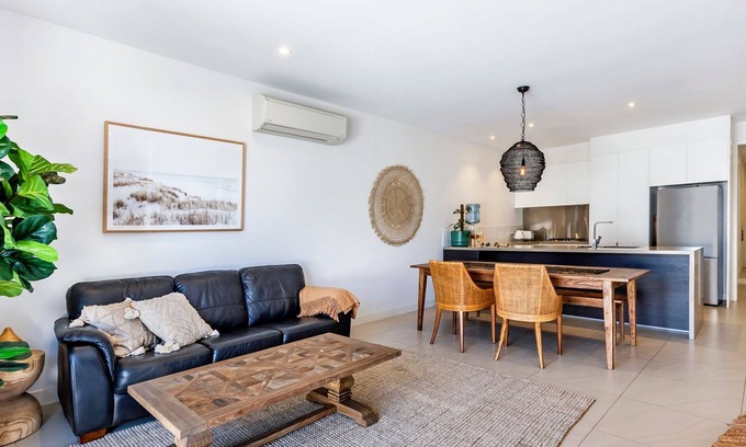 Port Fairy Apartment | Jerissa - Stylish Apartment in the Heart of Port Fairy