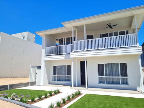 Port Hughes House | Jetty Nights