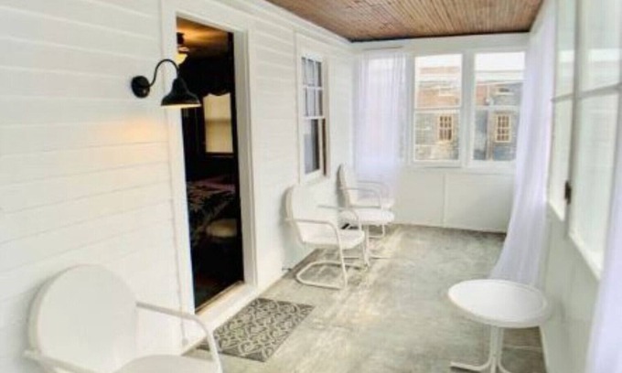 Maysville House | Jewel Box Cottage in Historic Maysville KY