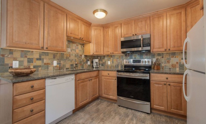Teton Village Condo | JHRL - Tensleep A6 2-BDR Teton Village Condo